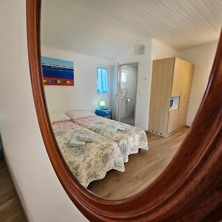 La Pergola Гостьовий будинок 2*